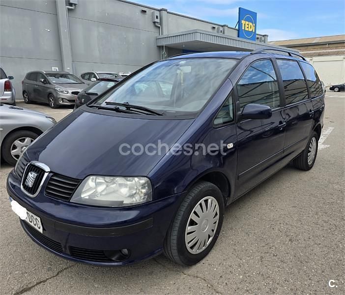 Usado Seat Alhambra 130 CV (95 kW) 2004 Azul Monovolumen