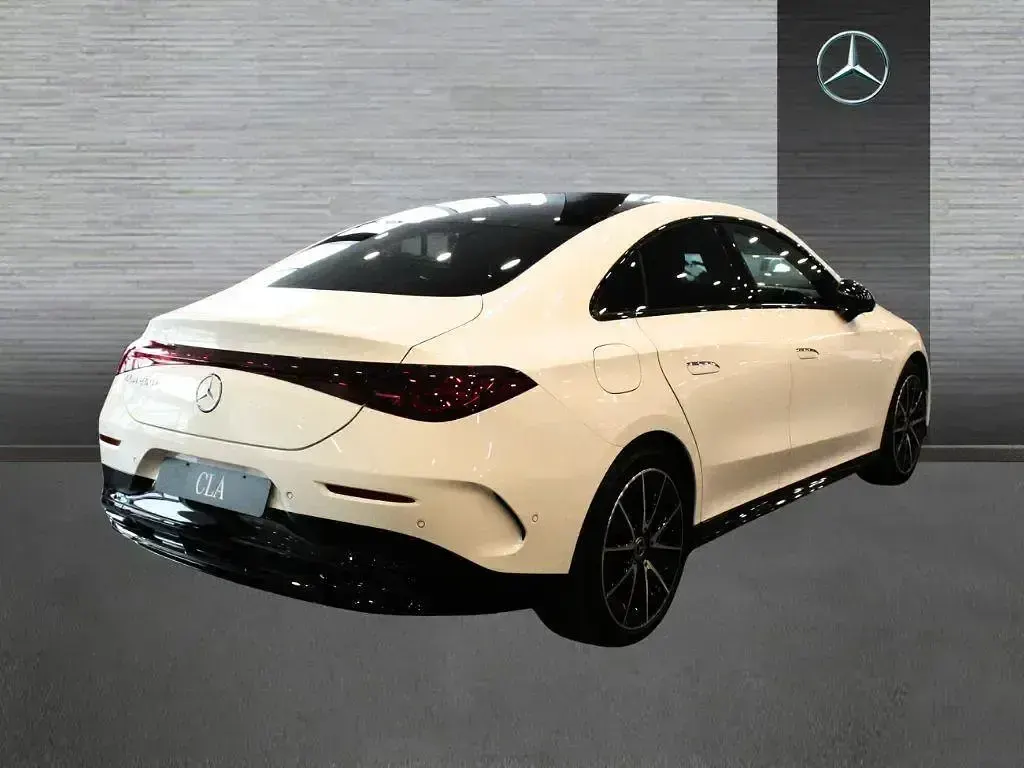Nuevo Mercedes CLA 250+ 200 kW (272 CV) 2026 Blanco Berlina