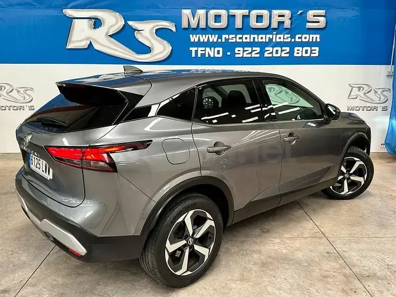 Usado Nissan Qashqai 140 CV (102 kW) 2022 Gris / plata SUV