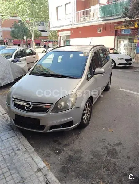 Usado Opel Zafira Enjoy 120 CV (88 kW) 2007 Beige Monovolumen