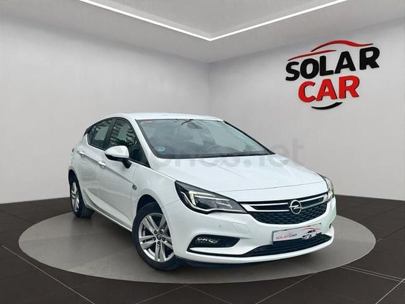 Usado Opel Astra 110 CV (80 kW) 2019 Blanco Berlina