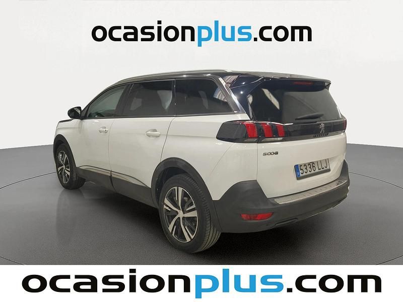 Usado Peugeot 5008 Allure 130 CV (95 kW) 2020 Blanco SUV