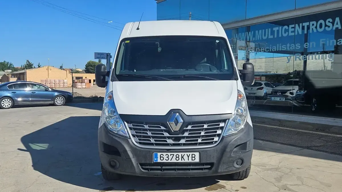 Usado Renault Master 130 CV (95 kW) 2019 Blanco Berlina