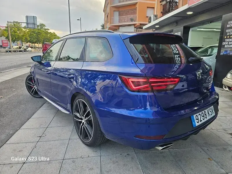 Usado Seat Leon CUPRA 290 CV (213 kW) 2019 Azul Familiar