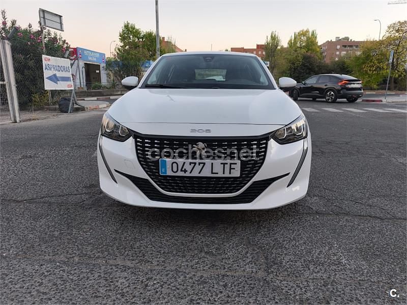 Blanco Usado 2021 Peugeot 208 Active Utilitario | 8900 € (Super precio) - Imagen 1/4