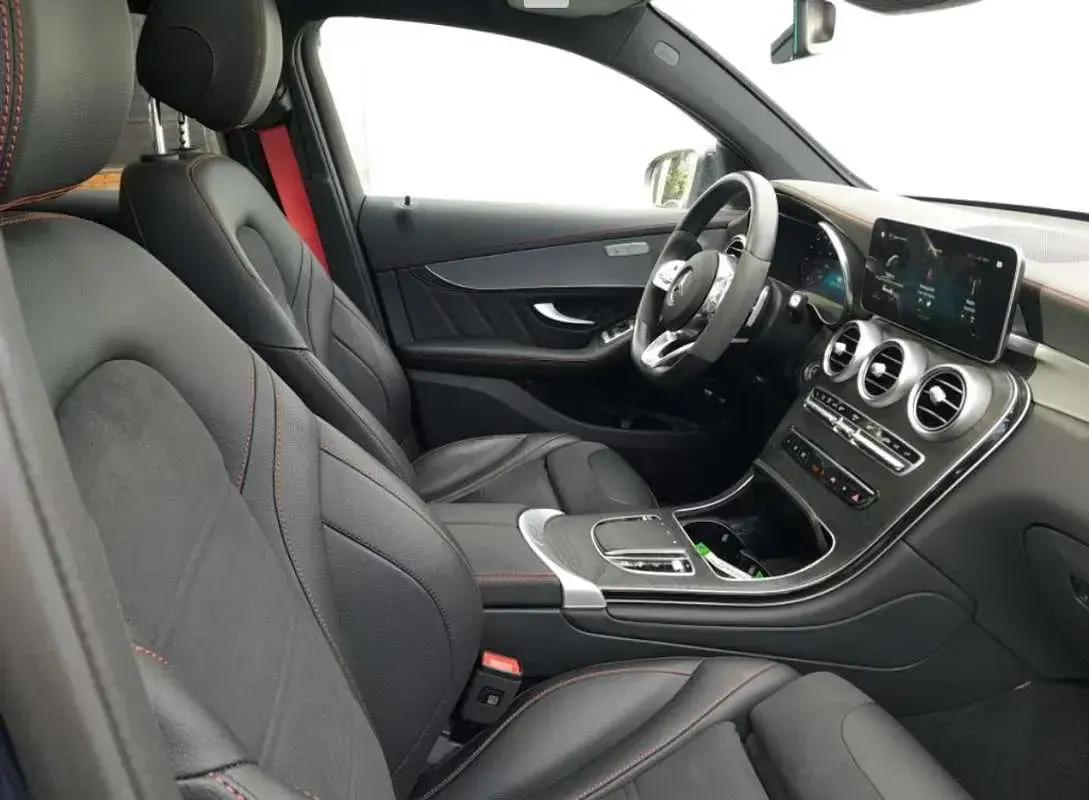 Usado Mercedes GLC300e 313 CV (230 kW) 2023 Azul SUV