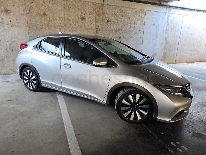 Usado Honda Civic Sport 120 CV (88 kW) 2015 Gris / plata Berlina