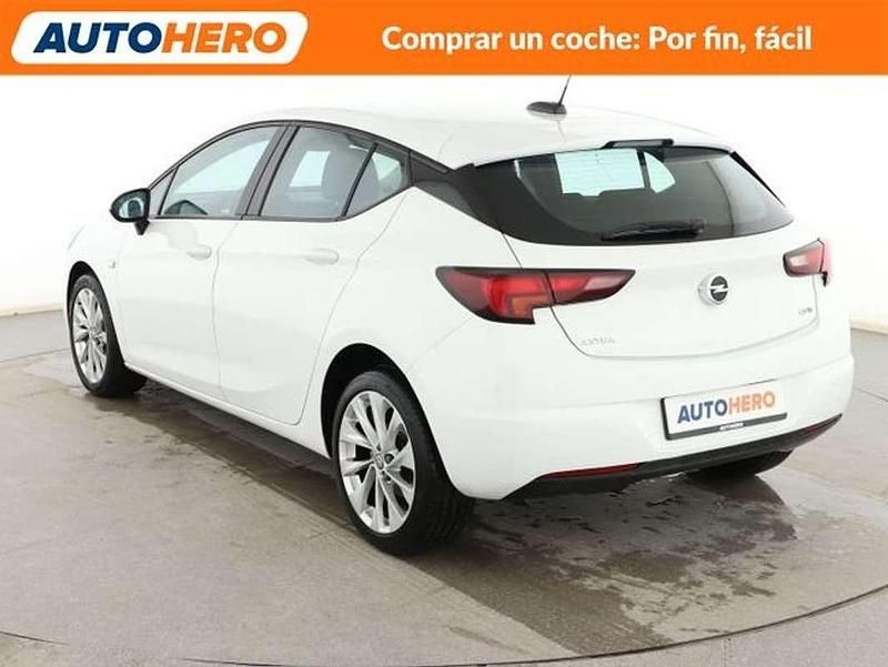 Usado Opel Astra Selective 110 CV (80 kW) 2016 Blanco Utilitario