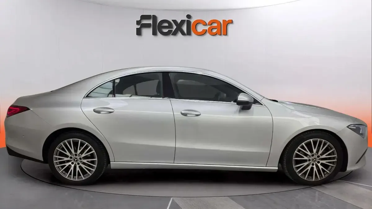 Usado Mercedes CLA220 190 CV (139 kW) 2021 Gris Coupe