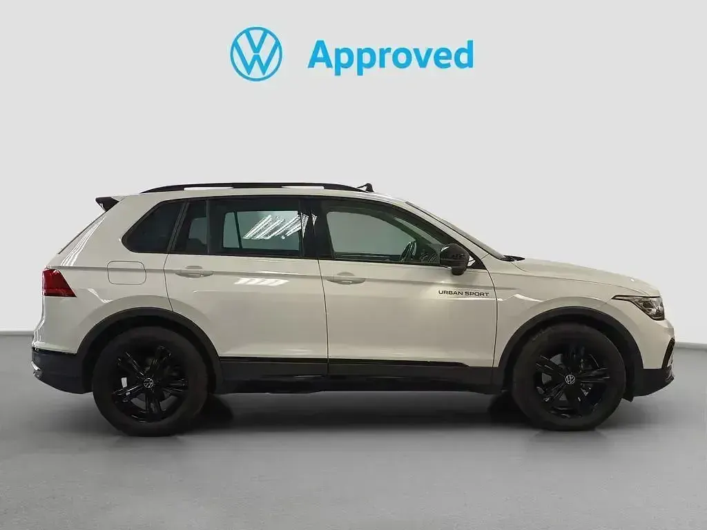 Usado VW Tiguan Sportline 150 CV (110 kW) 2022 Blanco SUV