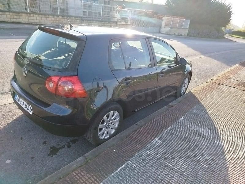 Usado VW Golf IV Conceptline 90 CV (66 kW) 2006 Azul Berlina