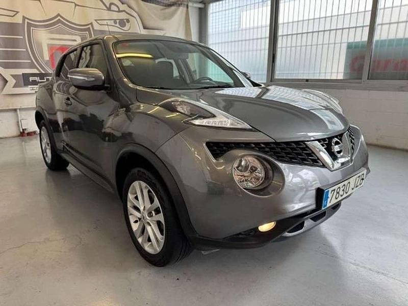 Usado Nissan Juke N-Connecta 110 CV (80 kW) 2017 Gris SUV