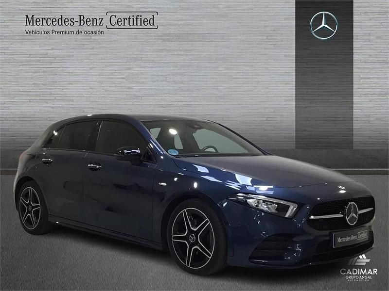Usado Mercedes A200 AMG line 150 CV (110 kW) 2021 Blanco Berlina