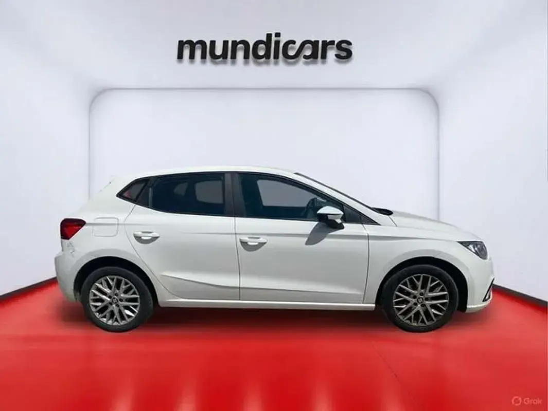 Usado Seat Ibiza Style 90 CV (66 kW) 2018 Blanco Utilitario