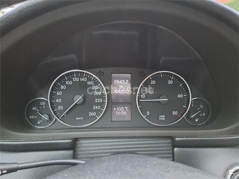 Usado Mercedes C200 122 CV (89 kW) 2007 Azul Berlina