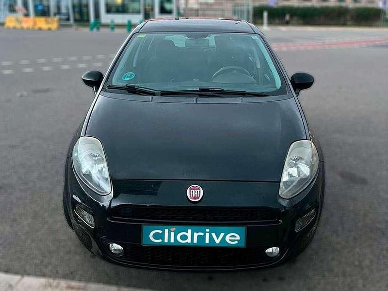 Usado Fiat Punto Easy 69 CV (50 kW) 2015 Negro Berlina