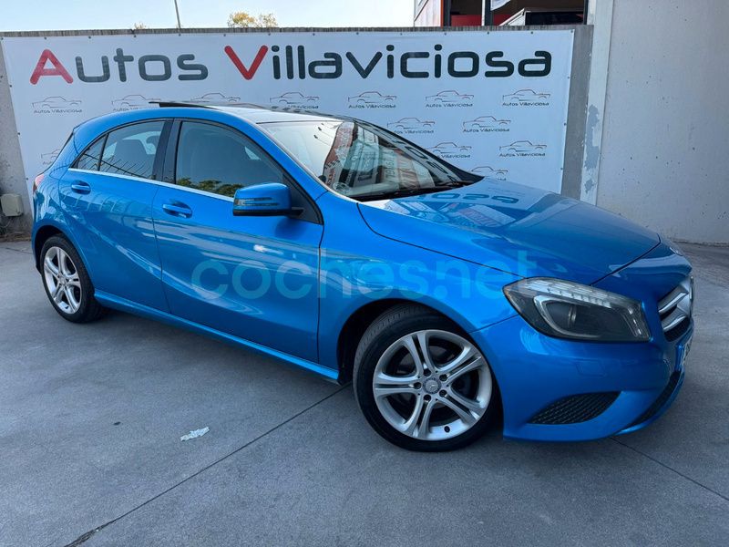 Azul Usado 2013 Mercedes A180 Urban Berlina | 9200 € (Precio justo) - Imagen 1/4