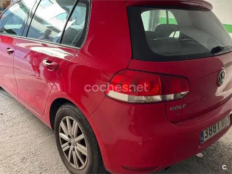 Usado VW Golf VI Advance 105 CV (77 kW) 2011 Rojo Utilitario