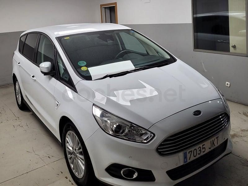 Usado Ford S-MAX Trend 120 CV (88 kW) 2016 Blanco Monovolumen