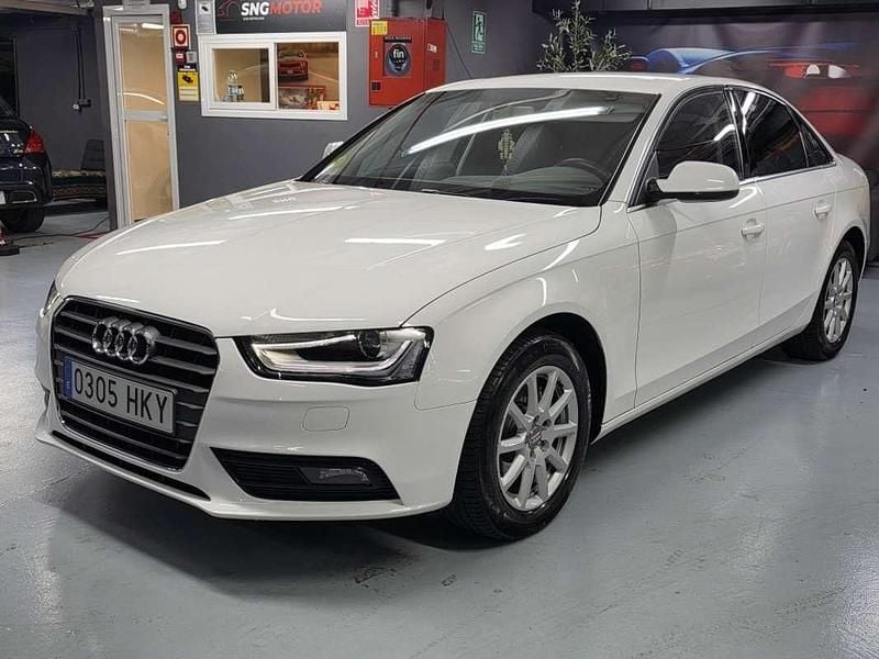 Blanco Usado 2012 Audi A4 Advanced Berlina | 11.999 € (Precio justo) - Imagen 1/4