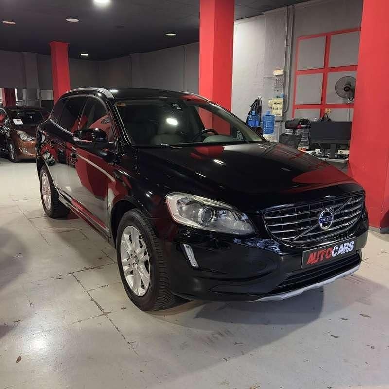 Usado Volvo XC60 Momentum 190 CV (139 kW) 2017 Negro SUV