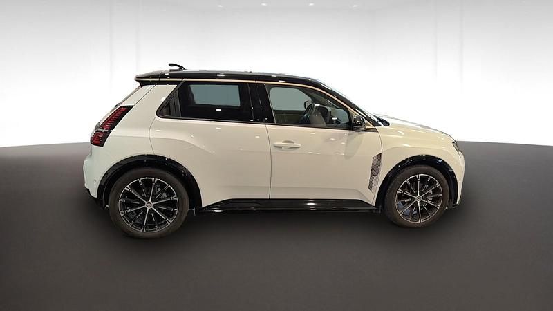 Usado Renault 5 E-Tech Iconic 110 kW (150 CV) 2025 Blanco Berlina