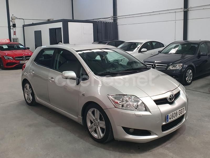 Usado Toyota Auris Sport 177 CV (130 kW) 2008 Beige Berlina