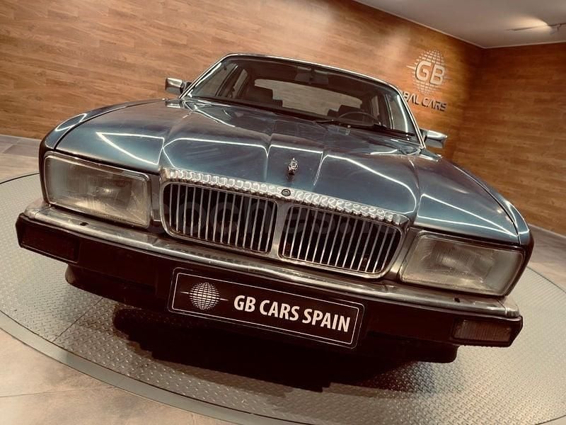 Usado Jaguar XJ6 Sovereign 220 CV (161 kW) 1989 Azul Berlina