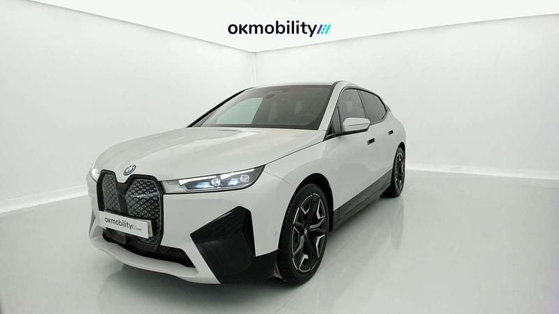 Blanco Usado 2023 BMW iX SUV | 49.941 € (Buen precio) - Imagen 1/4