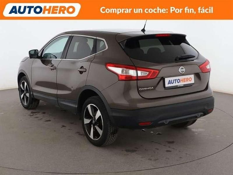 Usado Nissan Qashqai Acenta 165 CV (121 kW) 2016 Marrón SUV