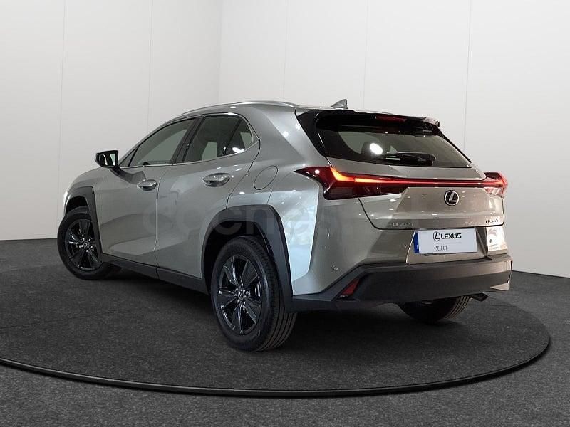 Usado Lexus UX 199 CV (146 kW) 2025 Gris / plata SUV