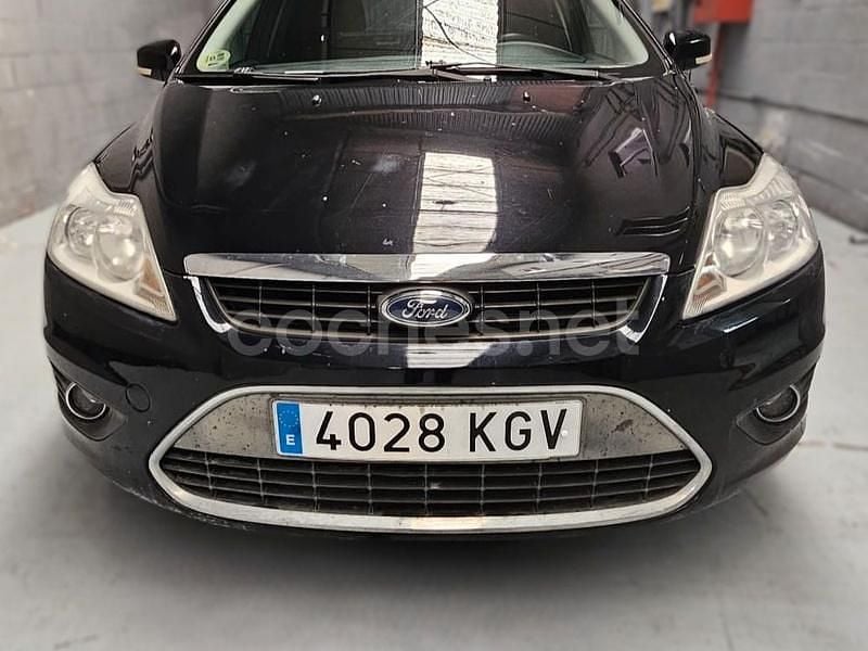 Negro Usado 2009 Ford Focus Trend Berlina | 3990 € (Buen precio) - Imagen 1/4