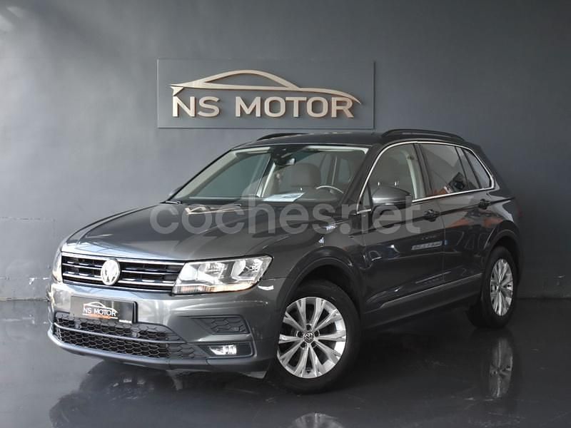 Gris / plata Usado 2020 VW Tiguan Advance SUV | 19.900 € (Precio justo) - Imagen 1/4