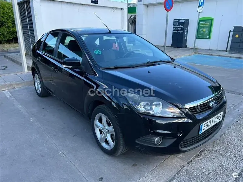 Usado Ford Focus Trend 116 CV (85 kW) 2008 Etiqueta c (verde) Berlina