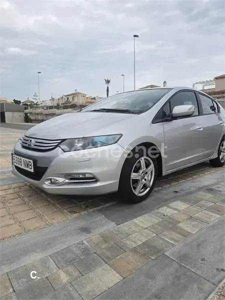 Usado Honda Insight Executive 102 CV (75 kW) 2011 Gris / plata Utilitario