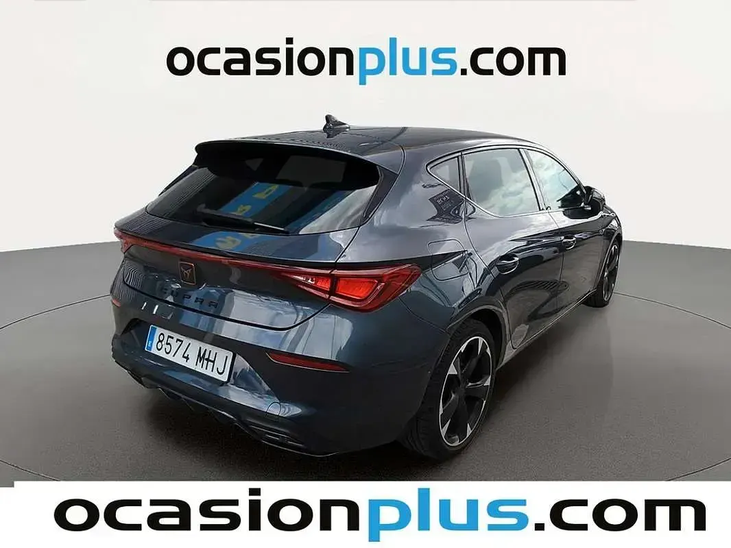 Usado Cupra Leon 150 CV (110 kW) 2023 Gris Utilitario