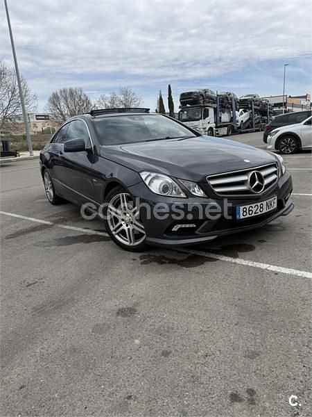 Usado Mercedes E250 204 CV (150 kW) 2010 Gris / plata Coupe