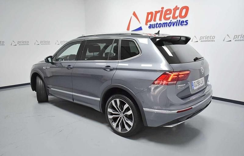 Usado VW Tiguan Allspace Sportline 200 CV (147 kW) 2021 Gris SUV