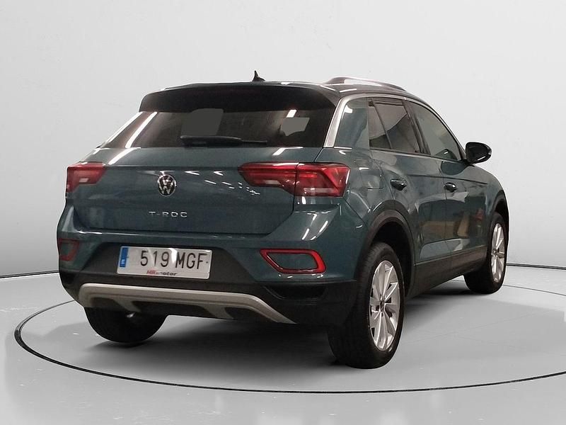 Usado VW T-Roc Life 150 CV (110 kW) 2023 Azul SUV