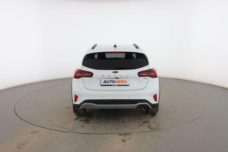 Usado Ford Focus Active 155 CV (114 kW) 2023 Blanco Berlina