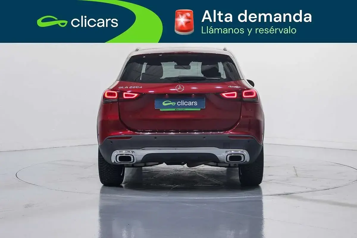 Usado Mercedes GLA220 190 CV (139 kW) 2022 Rojo SUV