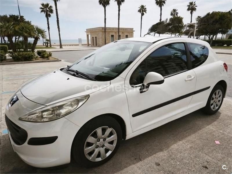 Usado Peugeot 207 95 CV (69 kW) 2008 Blanco Berlina