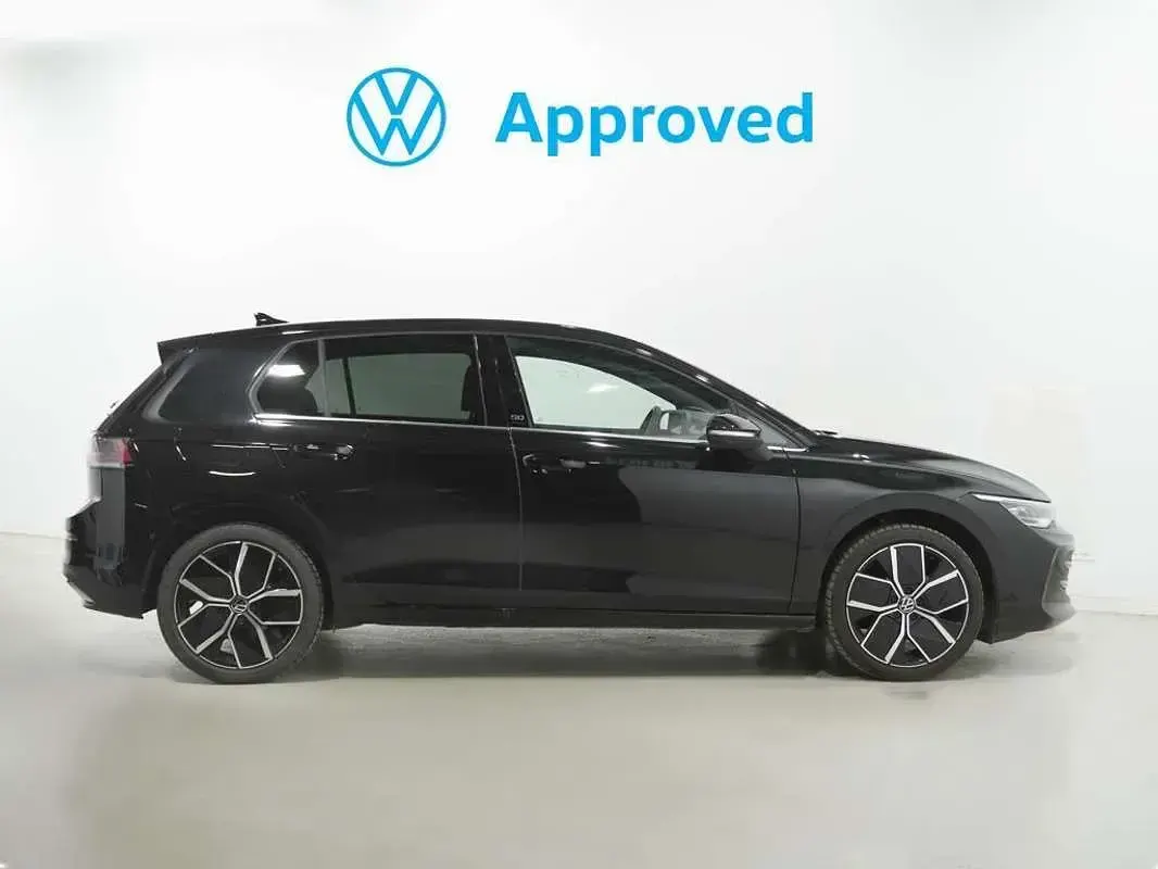 Usado VW Golf VIII 150 CV (110 kW) 2024 Negro Utilitario