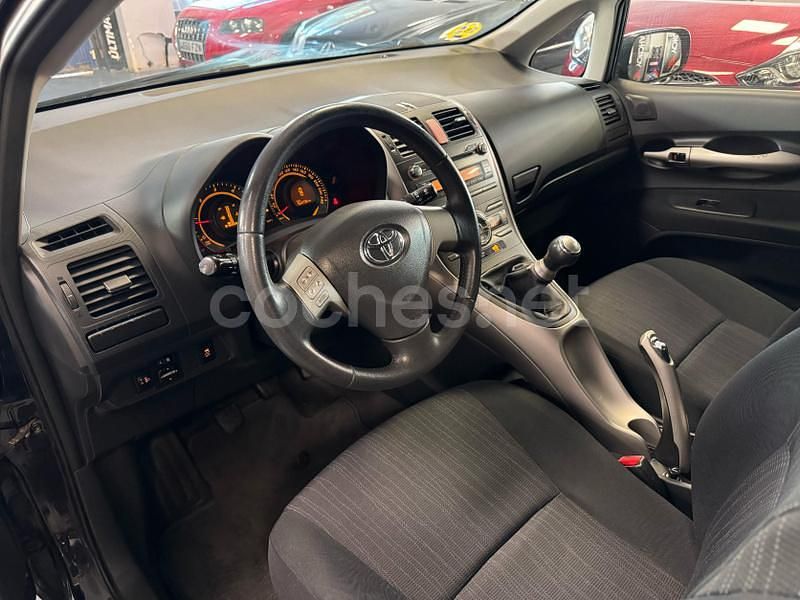 Usado Toyota Auris 90 CV (66 kW) 2007 Negro Berlina