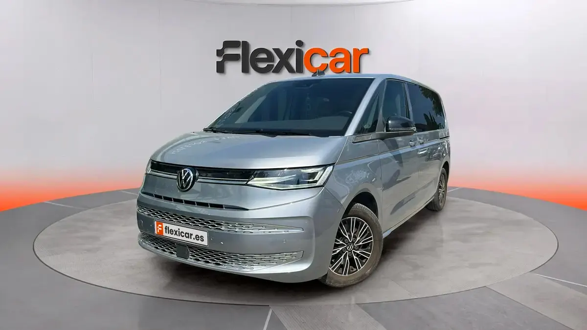 Usado VW Multivan Life 218 CV (160 kW) 2022 Gris Monovolumen