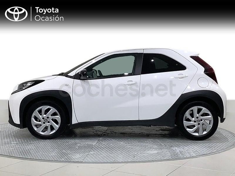Usado Toyota Aygo X Play 72 CV (52 kW) 2024 Blanco SUV