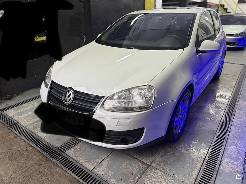 Usado VW Golf V GT 105 CV (77 kW) 2007 Blanco Berlina
