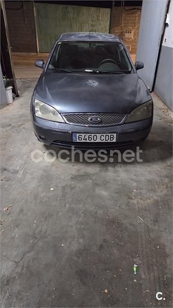 Gris / plata Usado 2003 Ford Mondeo Ghia Berlina | 1500 € (Buen precio) - Imagen 1/4