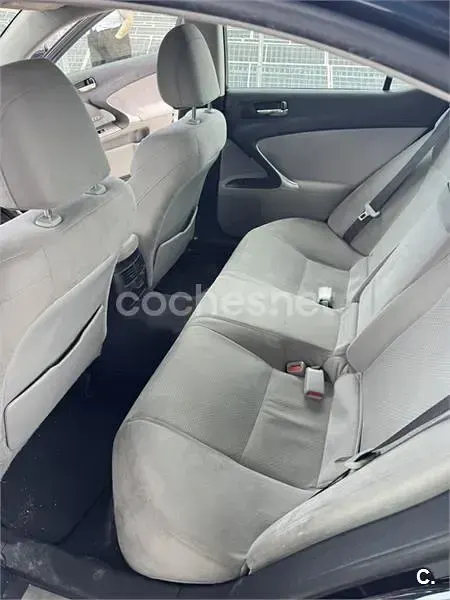 Usado Lexus IS220d Sport Line 177 CV (130 kW) 2006 Negro Berlina
