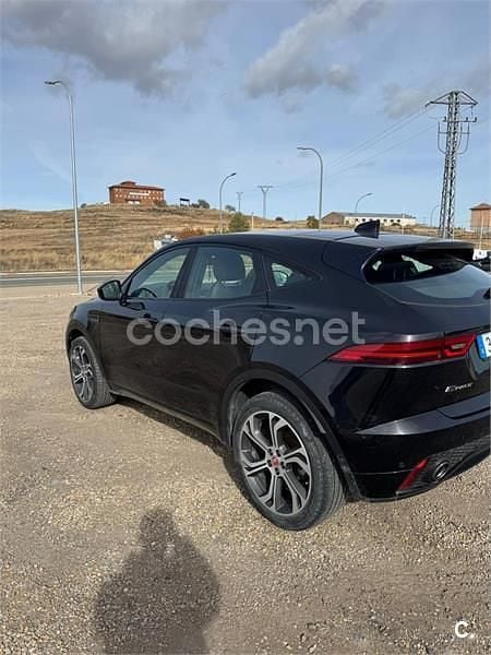 Usado Jaguar E-Pace R-Dynamic 180 CV (132 kW) 2018 Negro SUV